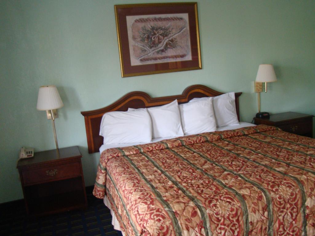 Budget Inn Mount Airy Bilik gambar